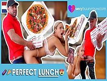 I Fuck Pizza Delivery Stud While He Eats My Pizza: Sasha (Holland Porn) - Sexybuurvrouw