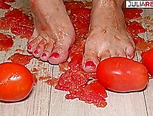 She Makes Tomato Juice Naked And Gets Horny While Doing It - Kinkybitches