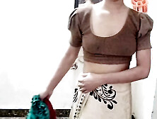 Teacher ko bathroom me piche se pakad ke chod diya