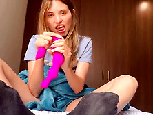 Blonde teen Scarlettandc indulges in fetishes and erotic massage with foot worship and small penis humiliation