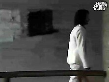 Japanese policewoman gets shot in the back