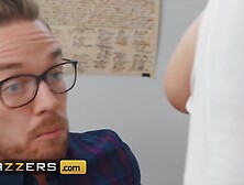 Brazzers - Cheating MILF Christie Stevens needs Big Cock