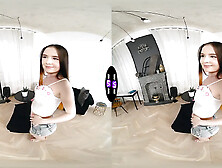 This curvy tramp knows how to finger her Tight Pussy perfectly - tmwvrnet