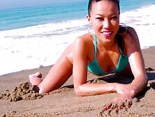 Unbelievable Kalina Ryu stretching her cunt and fisting herself hard