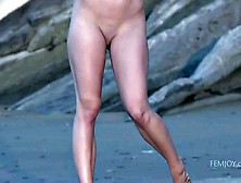 Jog Naked Whitney