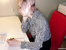 ADORABLE WOMEN BECOME BORED INTO CLASS AND SCHR DECIDED TO MASTURBA