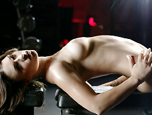 Busty Babe Shows Off Her Big Booty in High Heels