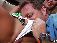 Cindy Taylor,  Hunter in Bar babe Video