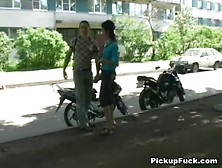 Jeune Couple De Motards Bien Chaud