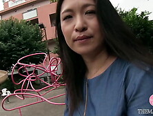 Her ripped,  ripe body is so powerful!