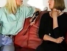 Interview mit lesbischem Dildo