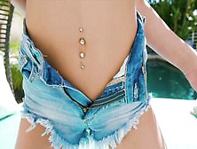 Jules Jordan - Petite Latina Xxlayna Marie Takes On Dredd's BBC