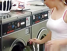 Weird And Sexy Things My Customers Do At The Laundromat