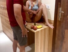 Hot Girl Fruit Seller Got Fucked