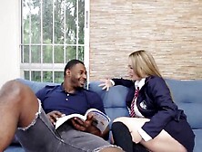 College beauty screws with a BBC man