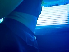 I use the tanning room to suck and get fucked