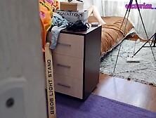 I unintentionally spied how my stepsister was masturbating