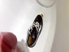 Pissing Vans Old Skool