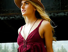 https://homemade. xxx/videos/64407/sweet-blond-musician-posing-outdoor/