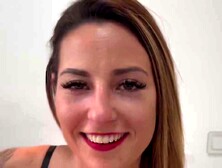 Ava thanks Joss for her help - Jacquie et Michel TV