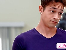 Recent Reality Stepsis Myra Groans Tries to Convince Pristine Edge That babe Makes a Great Playmate - S1:E1