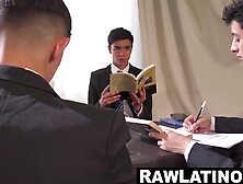 Twinks Gabriel and Bruno threesome breed with Troy