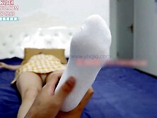(Dyk)Limp Feet Play With White Socks