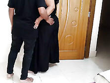 Tamil Muslim Aunty Fucked By Gujarati Hindu Stranger Guy In Hotel When Her Husband Go To Bathroom