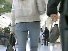 Tight Jeans Babe Video Shot In The Mall