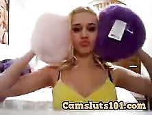 Sexy Girl On Webcam From Camsluts101