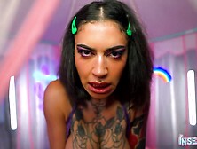 INSERTED Ravyn Alexa loves it hard and indecent