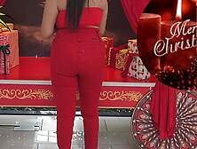 I fuck a beautiful,  big-assed stranger I met at the mall