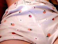 MY STEPDAD LOVES TO FUCK MY BEAUTIFUL BIG ASS WHEN MY MOM GOES TO WORK SHE COMES TO MY BED AND I SQUIRT FEELING HER COCK