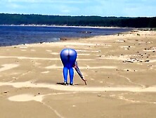 Blue style two - Flashing on beach