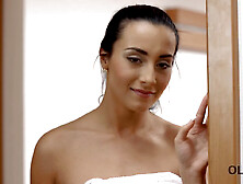 Arousing Pretty Anne Tastes Mature Dick And Gets Her Pussy Nailed