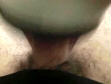 Sa chatte devient chaude pendant la baise fleshlight