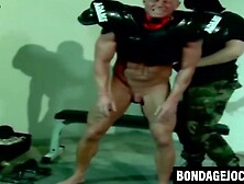 Fitness Freak Catwoman Lifts Weights In Leather Outfit