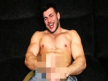 Bodybuilder Hard Cumming