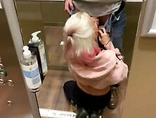 Amateur Elevator Blowjob