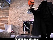 Trick Or Treat Cunt Showing Off