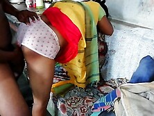 (බොරුව දාන්න එපා පුංචි එක පාරක් කරමු)පුංචිගේ සාරිය ගලවන්න තිබුනු ආසාවක්.  Srilanka fucking home.