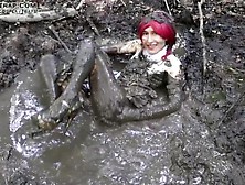 Messy Trap Cosplay Lover Maki Bride Soiling Her Dress And Masturbating In The Mud