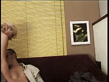 La Vecchia Alluring Succhia il Cazzo!