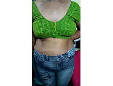 Desi hot beautiful stepsister perfect body and pussy show homemade sexy video in hindi voice