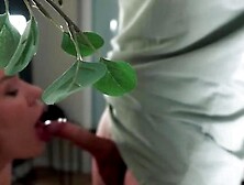 When her air conditioning fails, she gets more than just helpmynkr6we