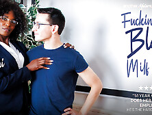 German Naomi Is A 51 Year Old Black Milf Boss Who Gets Fucked At The Office By Her Employee