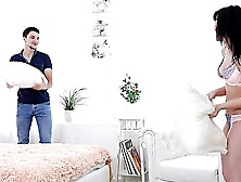 Teen slut ends naughty bedroom romance with sticky facial