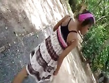 Jurassic Park Upskirt Flashing