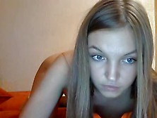 Junges Babe Vor Der Cam