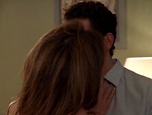 Linda Hardy Seins Nus dans Ecole du Pouvoir (2009)